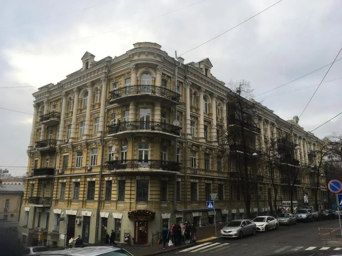 Luteranska Romantic Apartment Kiev